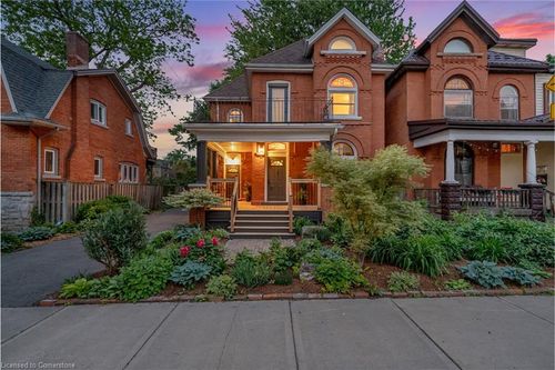 15 Fairmount Ave, Hamilton, ON, L8P3Z4 | Card Image