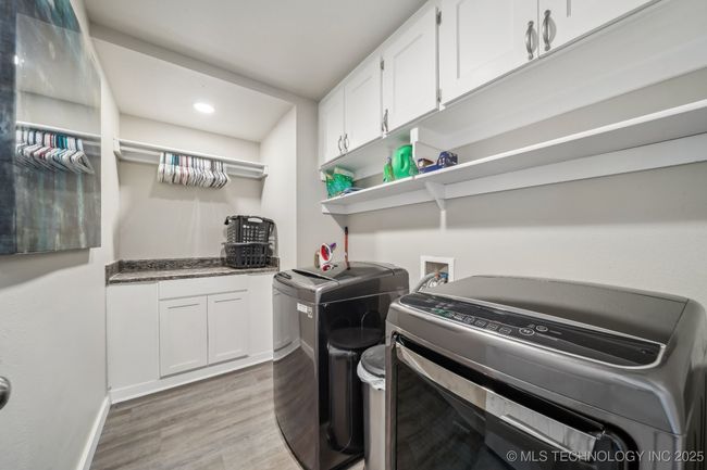 11001 117 Th East Pl, House other with 3 bedrooms, 2 bathrooms and null parking in Owasso OK | Image 25