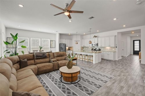 17711 Misty Brook Ln, Conroe, TX, 77302-2261 | Card Image