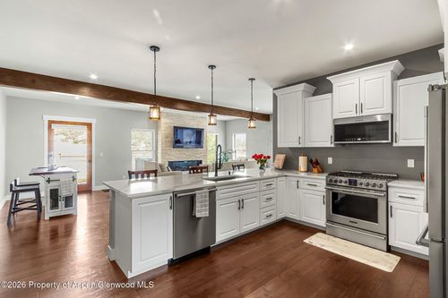 276 Blackhawk Dr, New Castle, CO, 81647-8503 | Card Image