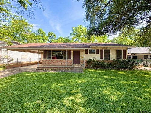 1048 Edgewood Dr, Jacksonville, TX, 75766-2708 | Card Image
