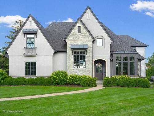 1561 Hawthorne Ln, Wheaton, IL, 60189-7322 | Card Image