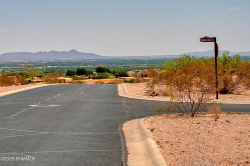 7017 Calle Estancias, Las Cruces, NM, 88007 | Card Image