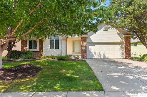 13484 Camden Ave, Omaha, NE, 68164-6136 | Card Image
