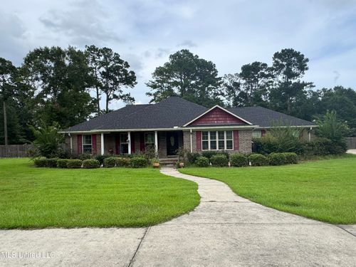 202 Green Rd, Lucedale, MS, 39452-6324 | Card Image