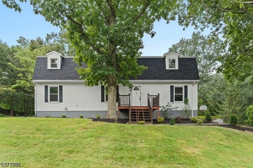 9 Deer Path, Milford, NJ, 08848-1928 | Card Image