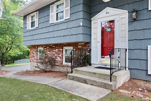 2 Unicorn St, Monsey, NY, 10952-5120 | Card Image
