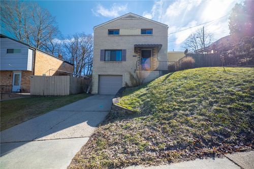 749 Tonopah Ave, Pittsburgh, PA, 15216-3643 | Card Image