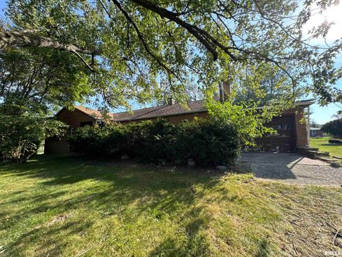 526 Oak St, Toulon, IL, 61483 | Card Image