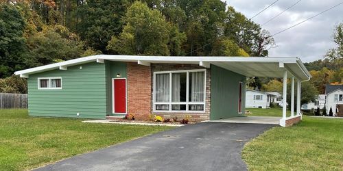 523 Docie St, Damascus, VA, 24236-1110 | Card Image