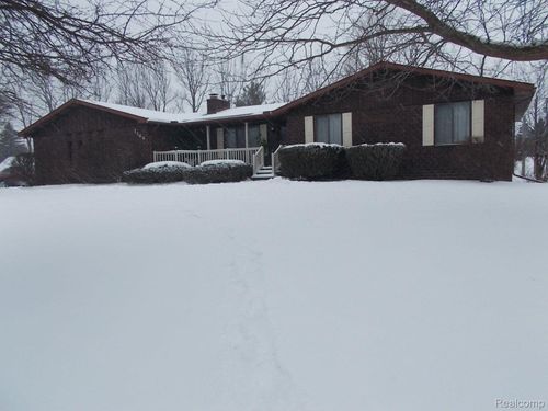 1164 Mary Jane Ct, Caro, MI, 48723-1114 | Card Image