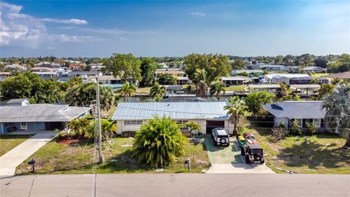 117 Bedford Dr Ne, PORT CHARLOTTE, FL, 33952-8106 | Card Image