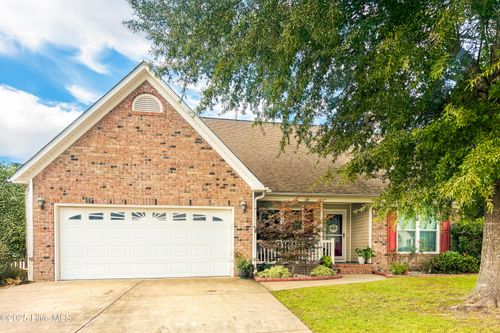 100 Delanie Way, New Bern, NC, 28562-9713 | Card Image