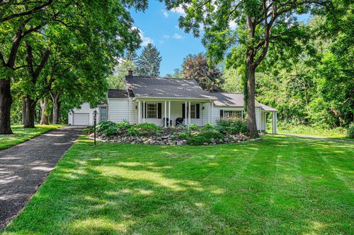 8292 E G Ave, Kalamazoo, MI, 49048-8207 | Card Image