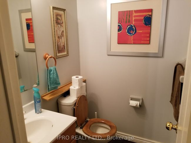 97 Essex Point Dr, House attached with 4 bedrooms, 3 bathrooms and 2 parking in Cambridge ON | Image 6