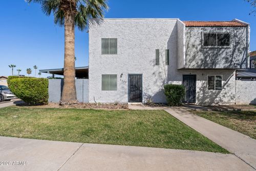 7555 N 47th Ln, Glendale, AZ, 85301-1595 | Card Image