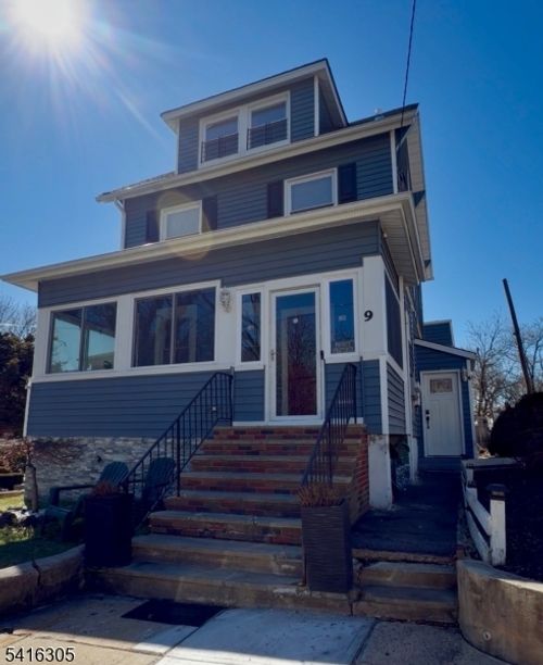 9 Oak Pl, Irvington, NJ, 07111-3158 | Card Image