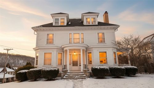 516 W 3rd St, Oil City, PA, 16301-3157 | Card Image