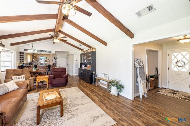 1413 Summit Dr, House other with 3 bedrooms, 3 bathrooms and null parking in Gonzales TX | Image 8