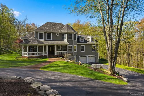 17 Skyview Ln, Mahopac, NY, 10541-5005 | Card Image