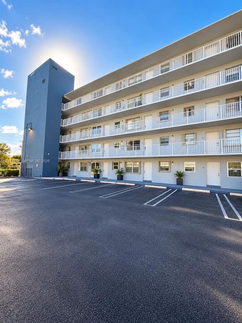 103-1629 Nw North River Dr, Miami, FL, 33125-2697 | Card Image