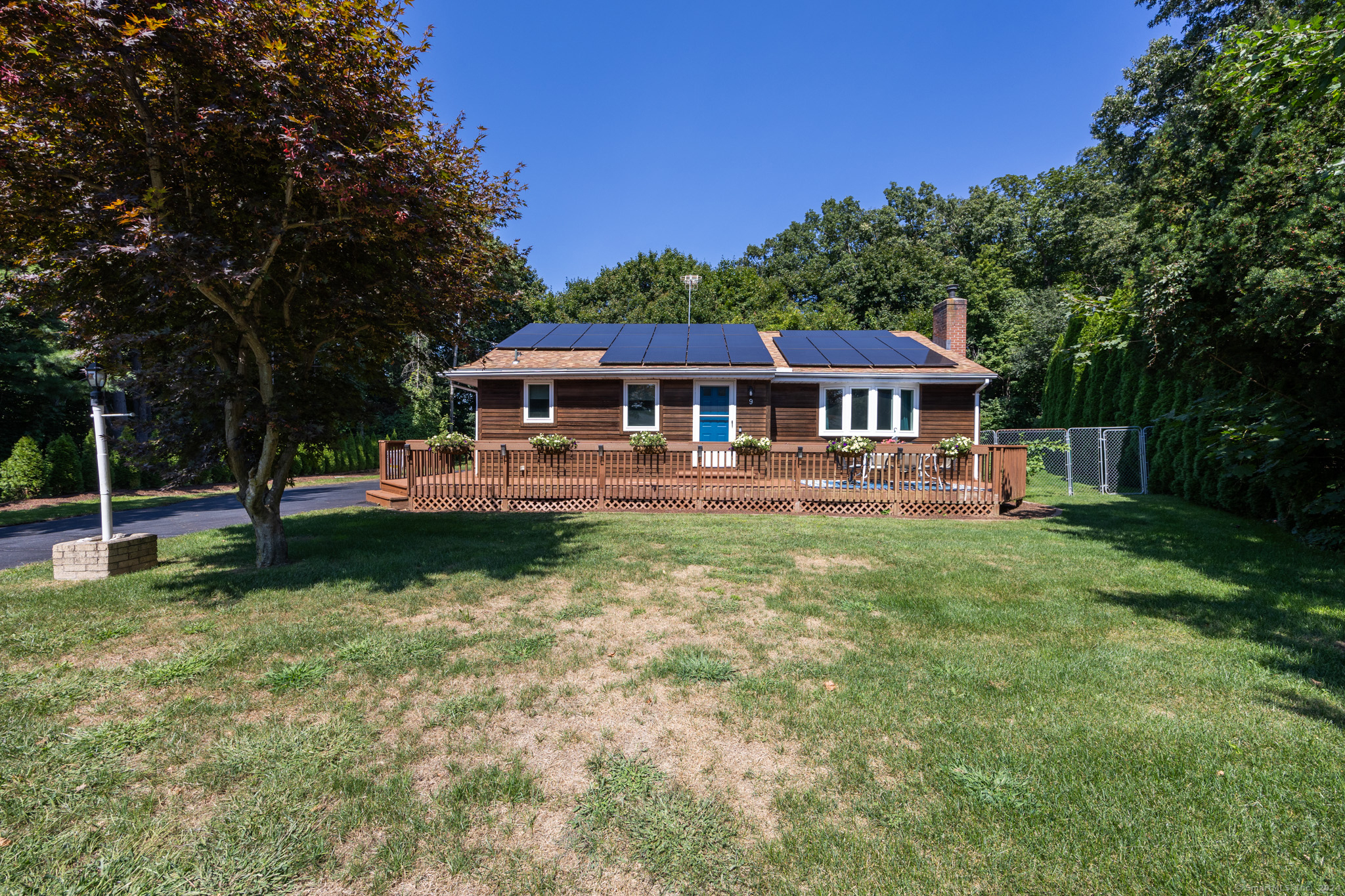Mel Rd, Plainville, CT 06062