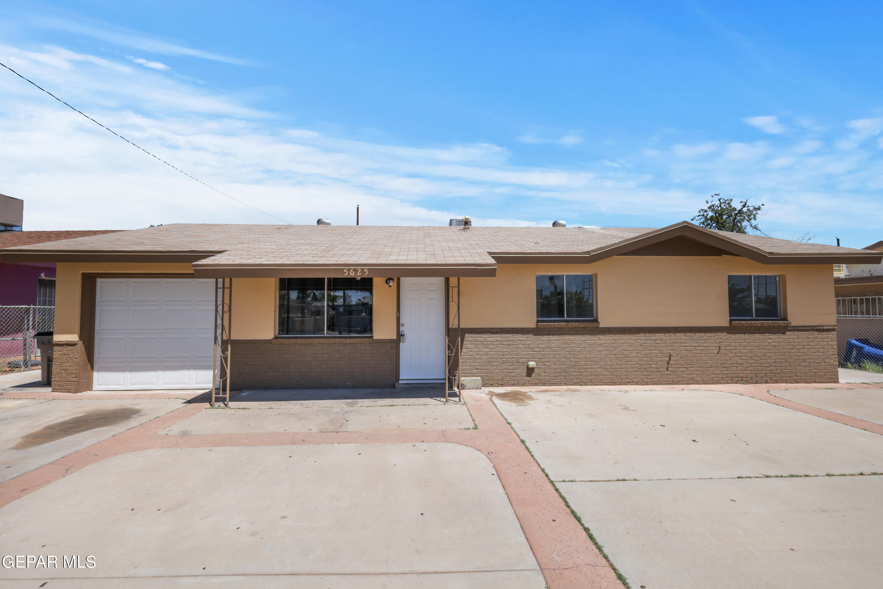 Dearborne Dr, El Paso, TX 79924