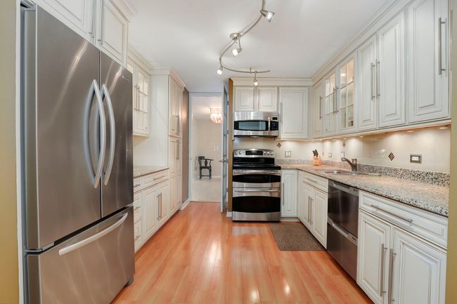 APT-17N - 1110 N Lake Shore Dr, Condo with 3 bedrooms, 3 bathrooms and 1 parking in CHICAGO IL | Image 15