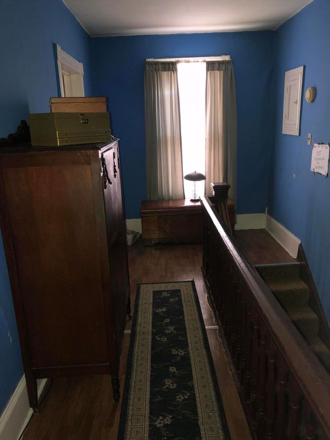 Upper Hallway | Image 16