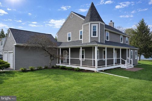 565 Hulmeville Rd, LANGHORNE, PA, 19047-2716 | Card Image