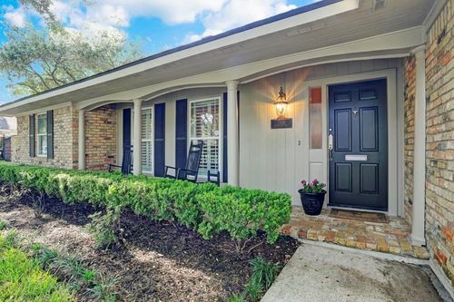 7506 Creekwood Dr, Houston, TX, 77063-1706 | Card Image