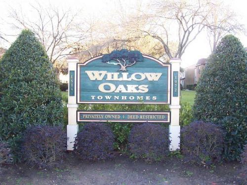 1076 Willow Oaks Cir, Pasadena, TX, 77506-5134 | Card Image
