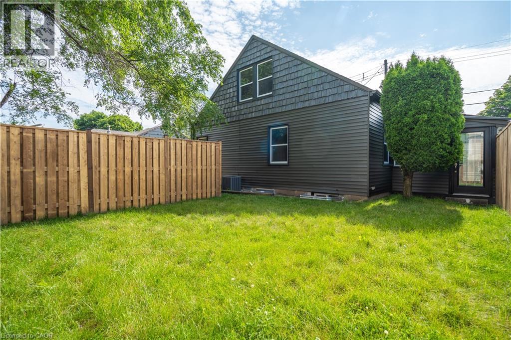 Residential Lease in Hamilton 4
