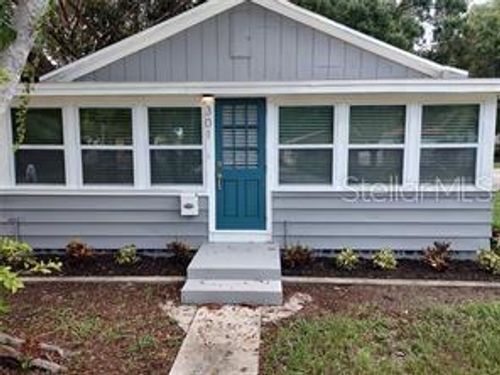 301 Mystic Lake Dr N, ST PETERSBURG, FL, 33702-6830 | Card Image
