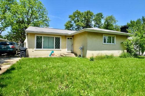 4510 Broadhurst Dr, Whitehall, OH, 43213-1939 | Card Image