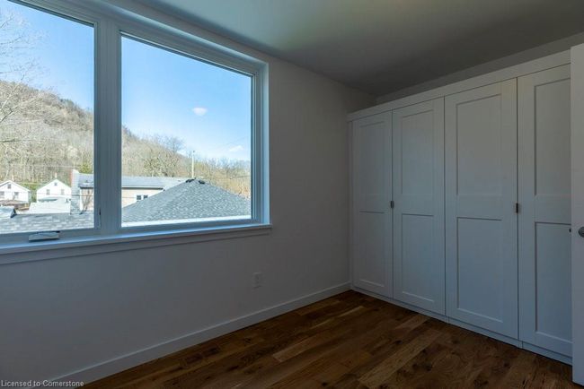 315 Park St W, House other with 5 bedrooms, 3 bathrooms and 2 parking in Dundas ON | Image 29