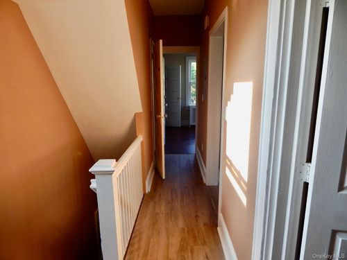 146 Summerfield St, Scarsdale, NY, 10583-5424 | Card Image