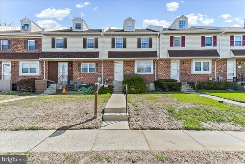 15 Colonial Cir, ASTON, PA, 19014-1759 | Card Image