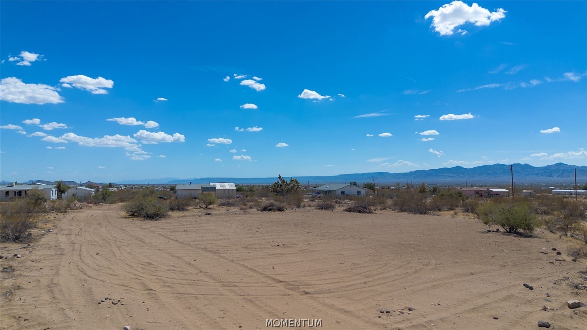 Land in Golden Valley 4