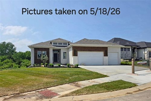 11216 S Gleason Rd, Olathe, KS, 66061 | Card Image