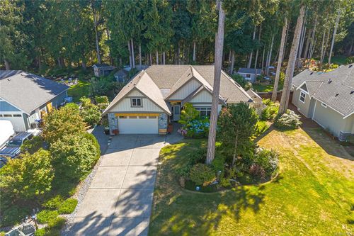 3888 Creekside Dr, Bowser, BC, V0R1G0 | Card Image