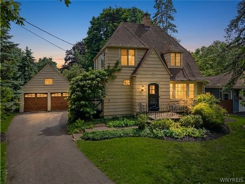 266 Highland Avenue, Hamburg, NY, 14075 | Card Image