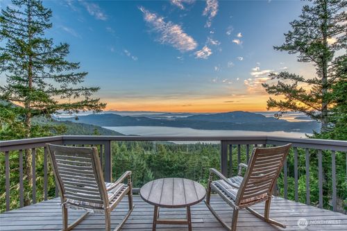 186 Aerie Rd, Eastsound, WA, 98245-6201 | Card Image
