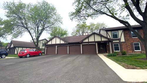 apt-b1-4825 Kimball Hill Dr, Rolling Meadows, IL, 60008-4327 | Card Image
