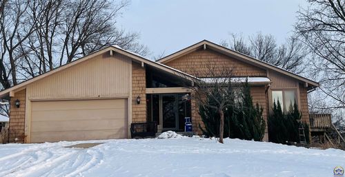 3330 Sw Dukeries Rd, Topeka, KS, 66614-4616 | Card Image