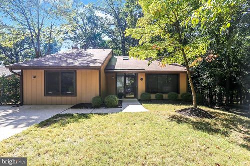10 Scandia Way, ROCKVILLE, MD, 20850-2758 | Card Image