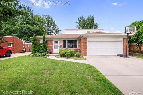 13712 La Chene Ave, Warren, MI, 48088-5843 | Card Image