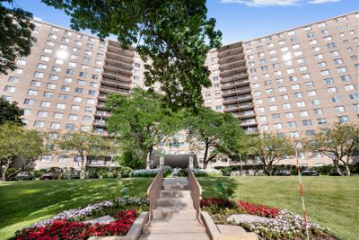 404 - 7033 N Kedzie Avenue, Condo with 2 bedrooms, 2 bathrooms and 2 parking in Chicago IL | Image 1