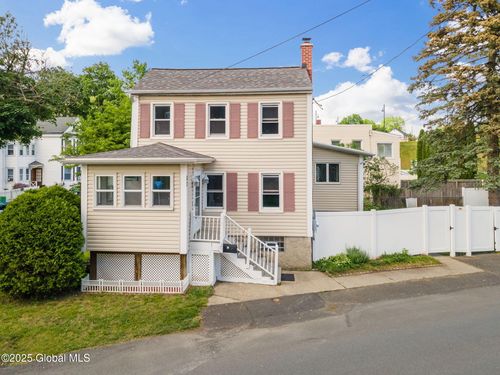 37 Mohawk Ave, Waterford, NY, 12188-2213 | Card Image