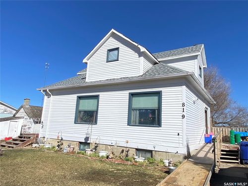 819 3rd Ave N, Alsask, SK, S0L1S2 | Card Image